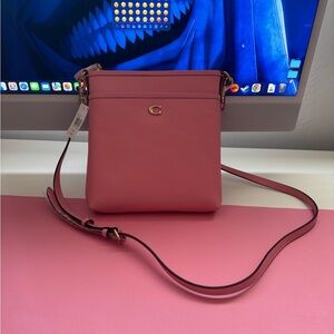 Coach Bubblegum knit messenger bag